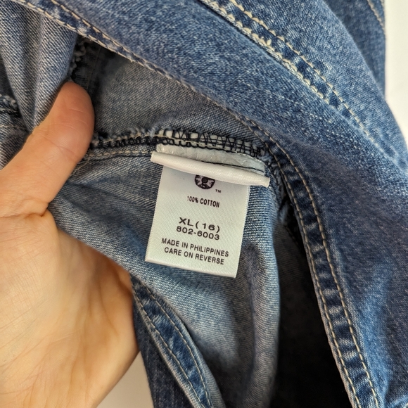 Early 2000s Denim Cropped Leg Oversized Overalls/Bibs - Picture 12 of 12